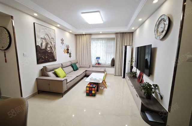 闸口柳园路 老文轩八中 精装婚房 西边户 免大税带储藏室