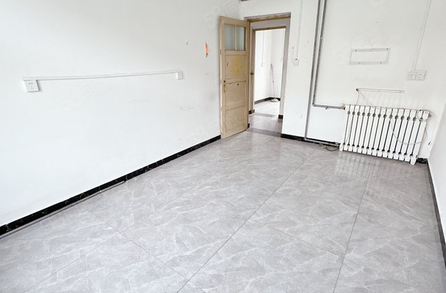 文轩 一中 外国语 龙山花园 单位家属院 三居 停车方便