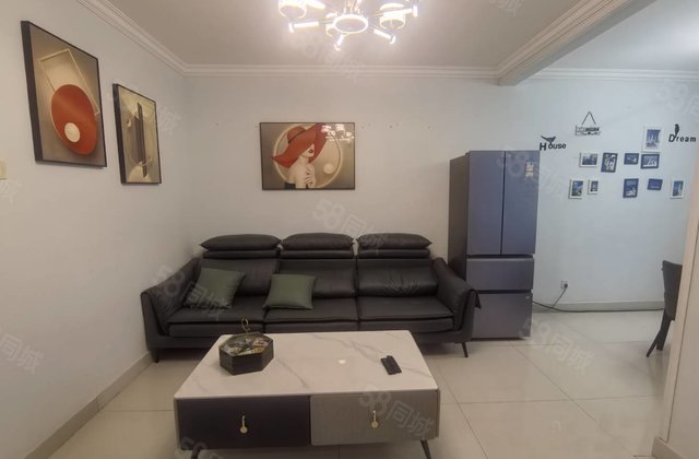 急售，嘉明二楼，精装修.带家具家电免大税有钥匙拎包入住