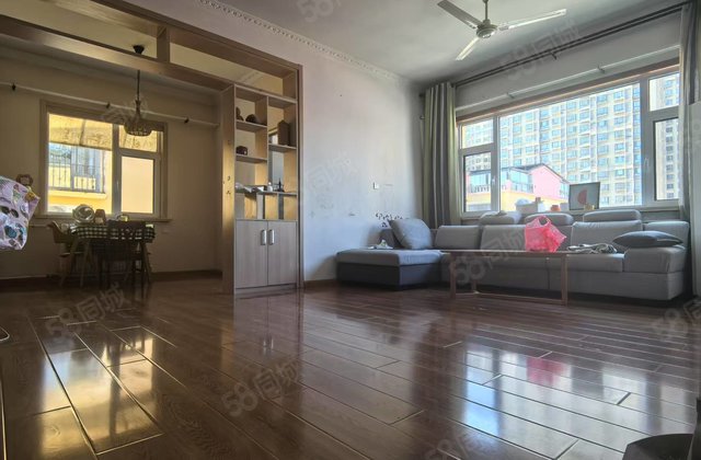 农行家属院(卫育北路) 高楼层视野好 购物方便 诚意出售