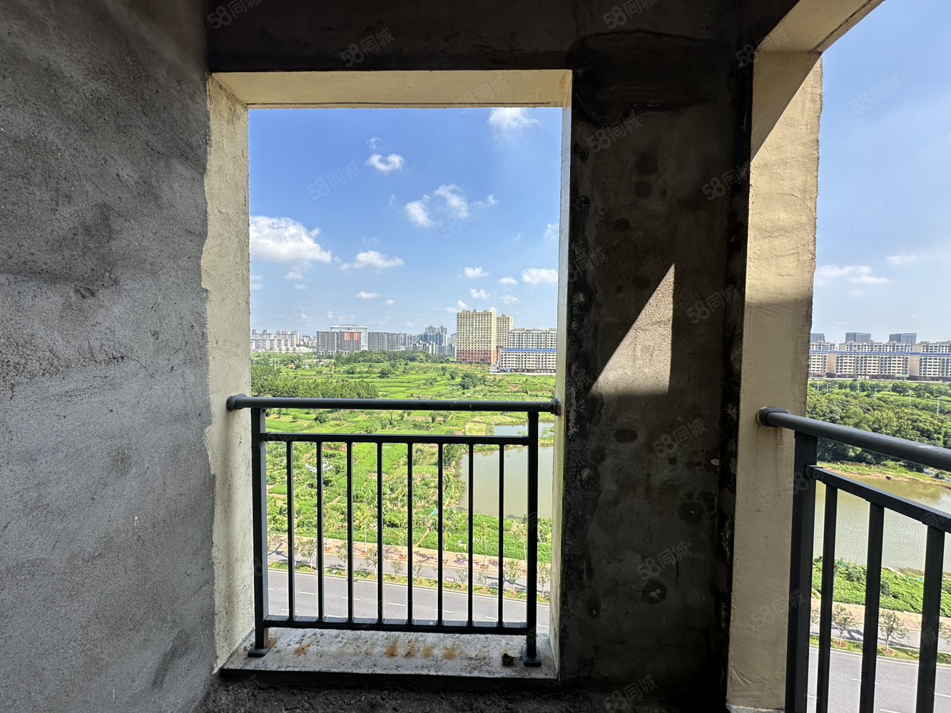 新宇小区3室2厅2卫120㎡南北56万