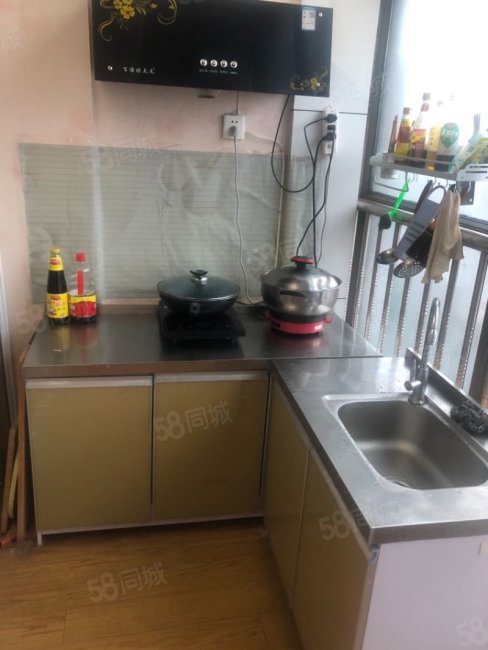 万基商务公寓1室1厅1卫42㎡北10.8万