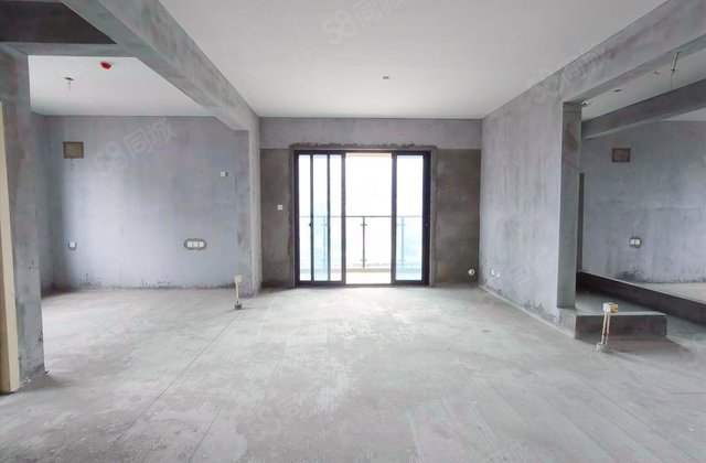 凤翔佳园4室2厅135㎡227万二手房图片