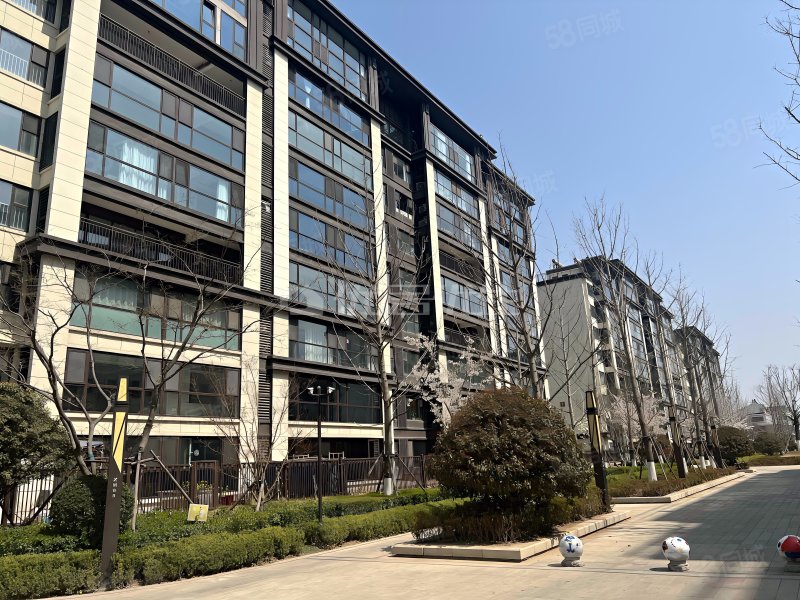 179万3室天泰公园壹号顶复带两车位