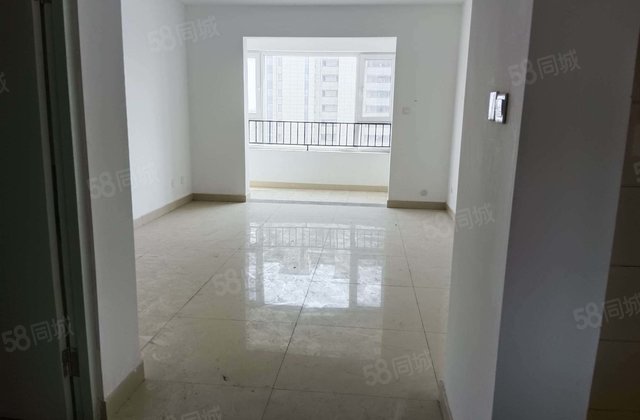 东关国际西区 近医院 南北通透 带电梯 交通便利 商圈成熟