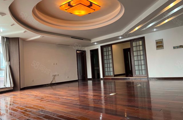 锦江花园城5室2厅221.87㎡358万二手房图片