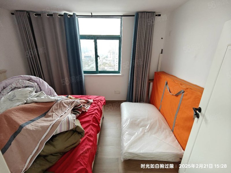 百年香樟花园3室4厅2卫148㎡南北79万