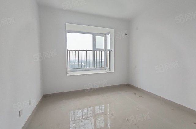 观景房 文轩总 摩天轮 龙湾附近 前罗小区一手手续 无过户费