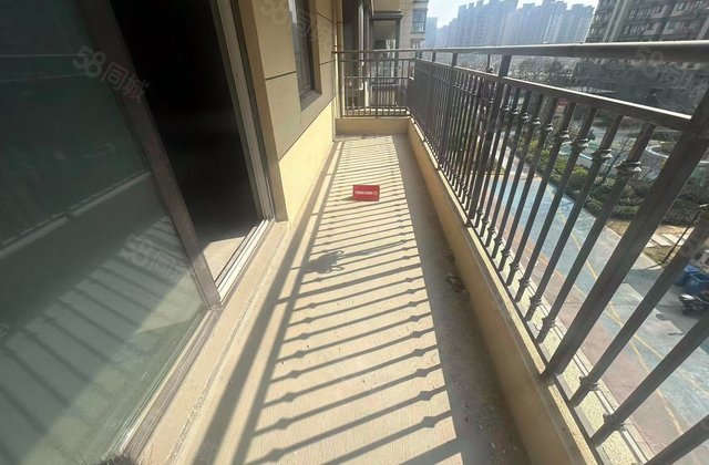 中梁首府壹号3室2厅105.16㎡78万二手房图片