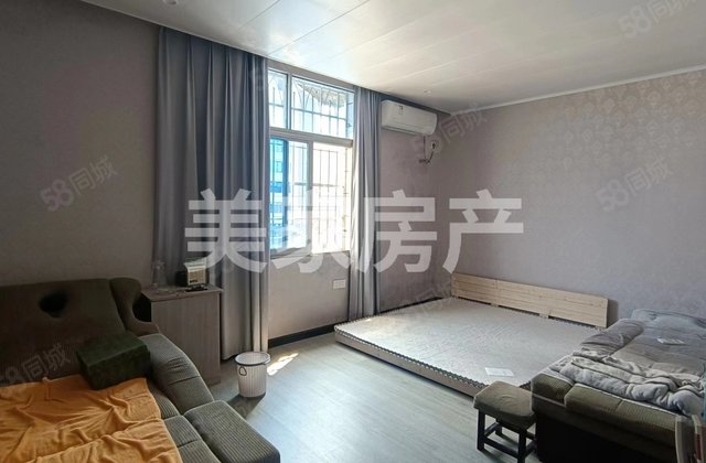 兴泰小区10室4厅373㎡200万二手房图片