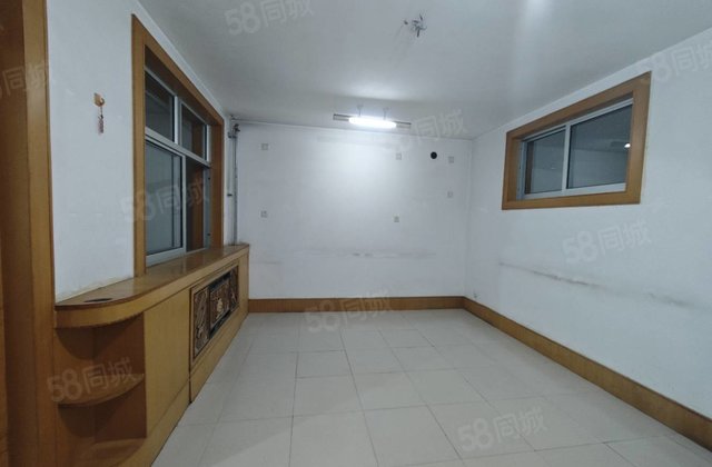 急卖,市中心位置,东昌中学,北顺 ,精装修