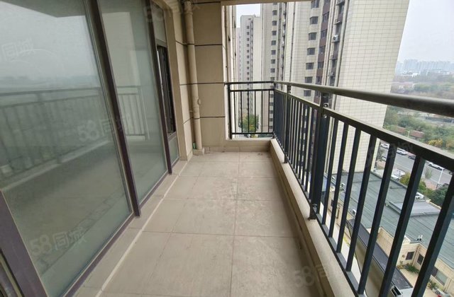 215万！翡丽湾  南排观景房 免大税送车位 新房未住可议价