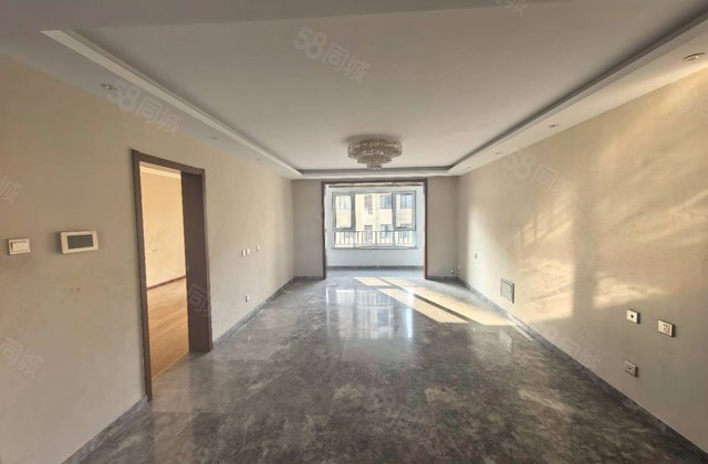 水山兰园3室2厅136.03㎡230万二手房图片