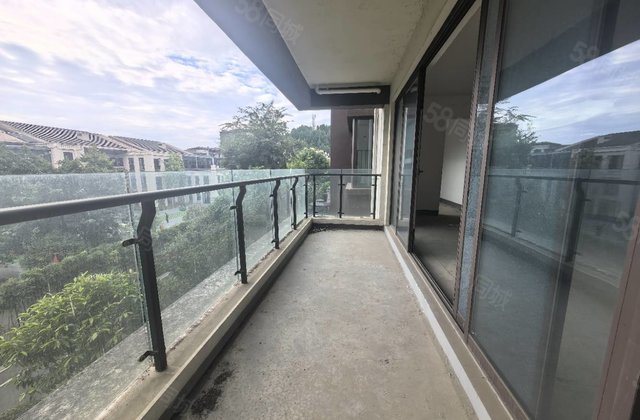 金科美湖湾香山4室2厅125㎡63.6万二手房图片