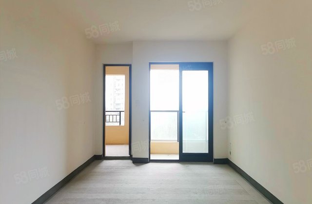 约克郡壹號湖畔3室2厅92.47㎡130万二手房图片