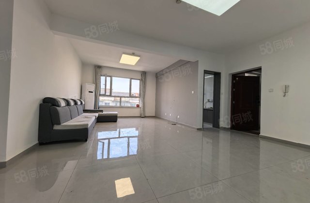 观澜一品    车位   地下室   有钥匙   紧邻东昌湖