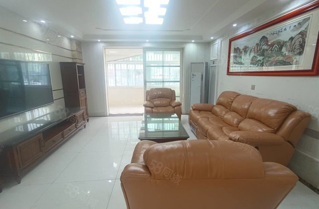 急售阳光 实验 一楼地暖房 鸿顺花园 送车库精装