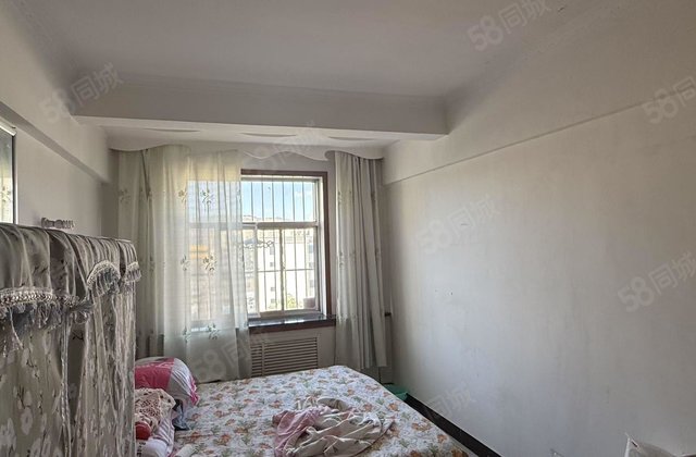 中山花园B区3室2厅105㎡49万二手房图片