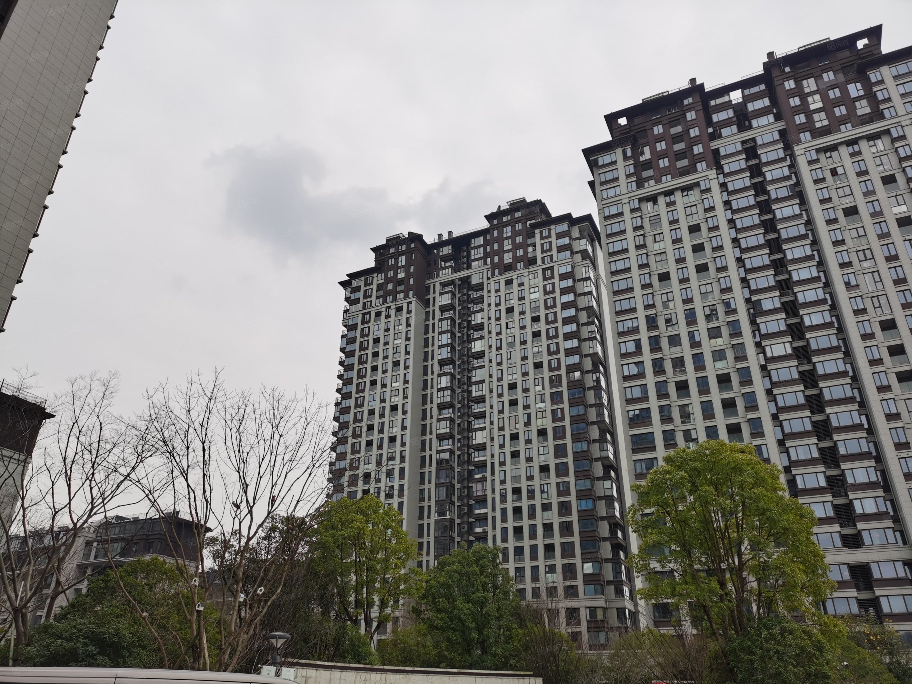 房东急售 此房我了解 性价比超高 生活方便,中国铁建青秀澜湾-宁波58