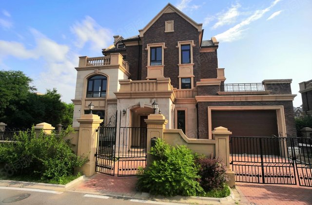 固安孔雀城大湖独栋别墅356平米1500带500平米大花园