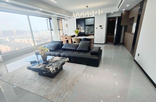 弘阳未崃时光4室2厅121㎡108.8万二手房图片