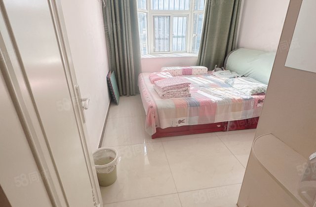 文轩 八中 闸口附近 单位家属院 小两居 停车方便