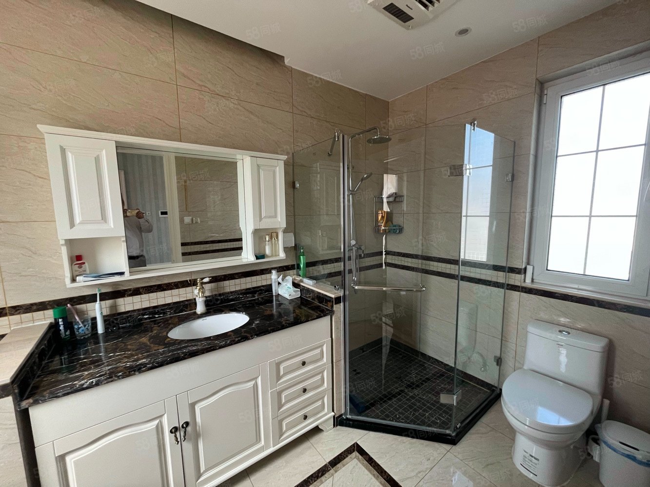 魯能7號別墅(西區(qū))4室2廳4衛(wèi)318㎡南北1049萬