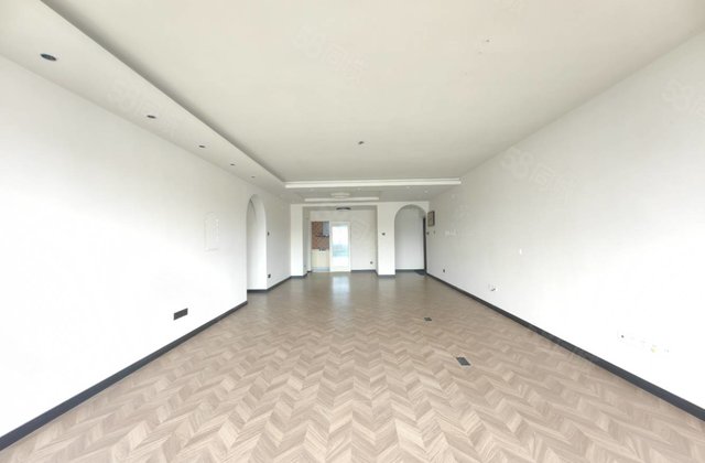 竣为公寓3室2厅162.25㎡90万二手房图片