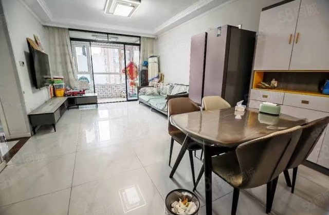 诚心出售！单价6开头 新一中 外国语 培文 精装带车位带储