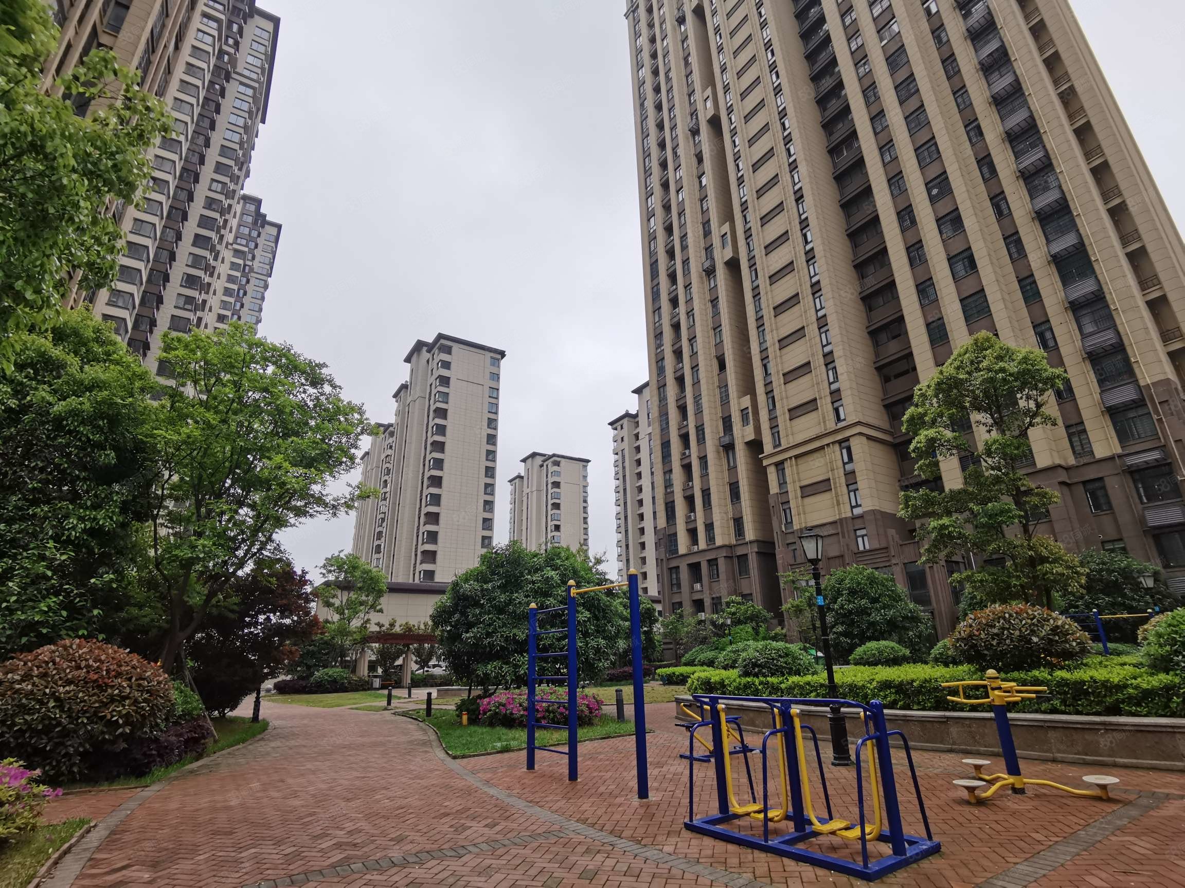 文一名门学府3室2厅1卫95㎡南180万