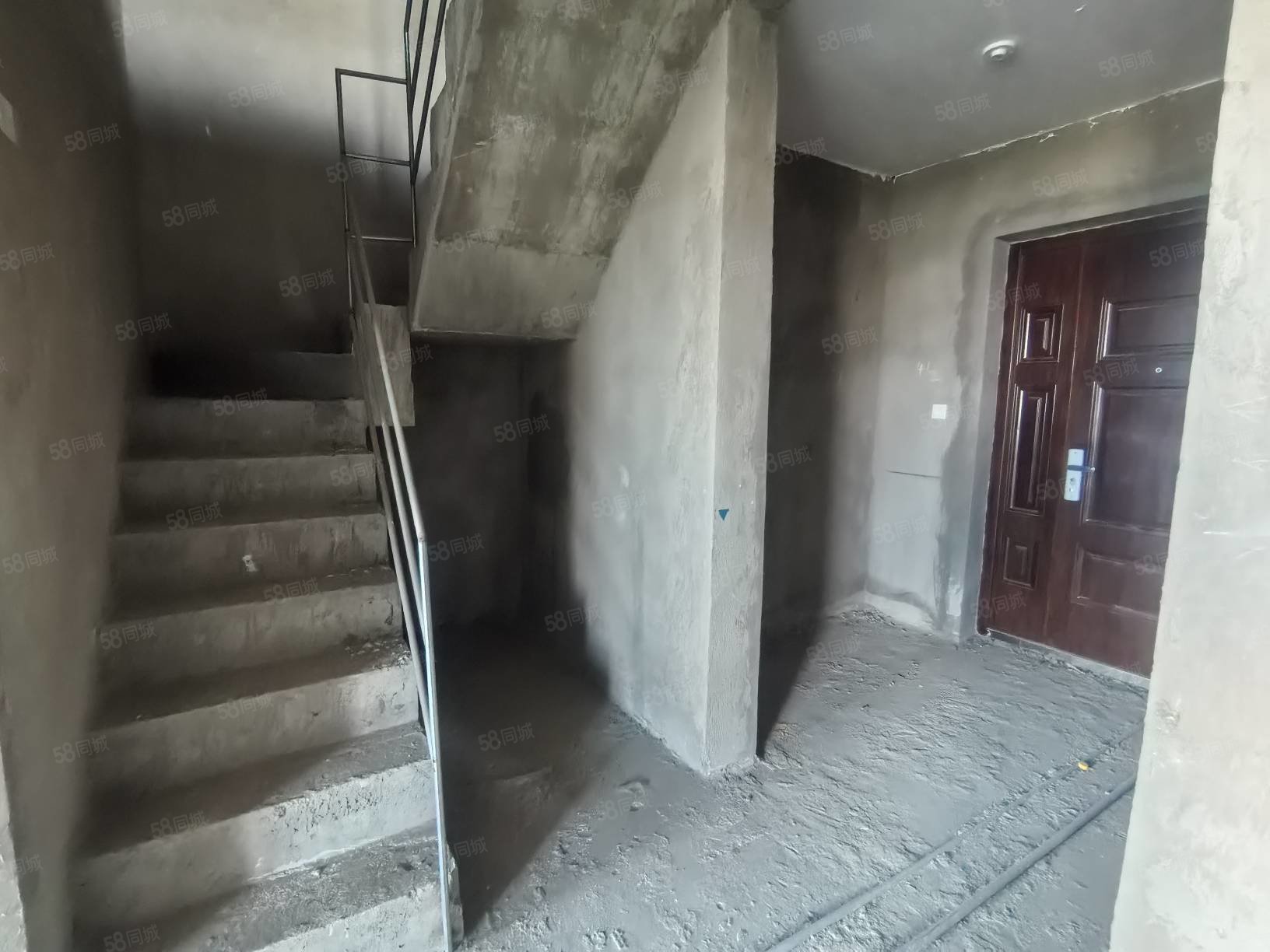 中梁壹号院(别墅)2室2厅3卫161㎡南北138万