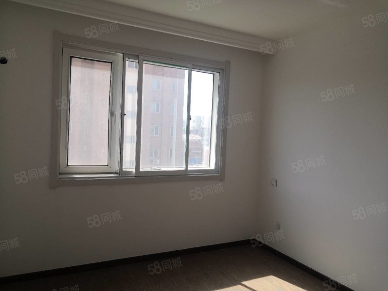 【10图】金街领郡商品电梯七楼三室 双南卧 红旗一中,金街领郡-营口58