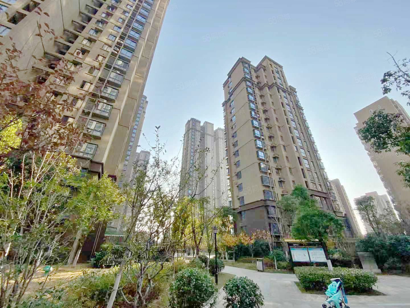 滨湖南丽湾3室2厅1卫88.35㎡南北176万