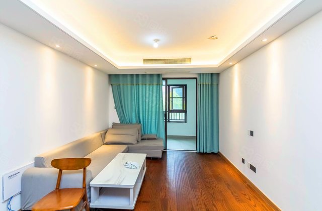 雍荣府3室2厅115.5㎡180万二手房图片