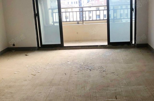 绿地悦澜湾3室0厅123.24㎡75万二手房图片