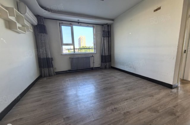 文轩 外国语 老一中北邻 龙山花园 三室 好楼层看房有钥匙