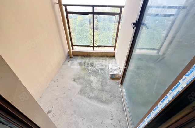 南方玫瑰城恋湖学郡3室2厅113.4㎡76.8万二手房图片