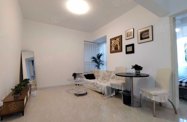 Q城摩登派1室1厅45.56㎡95万二手房图片