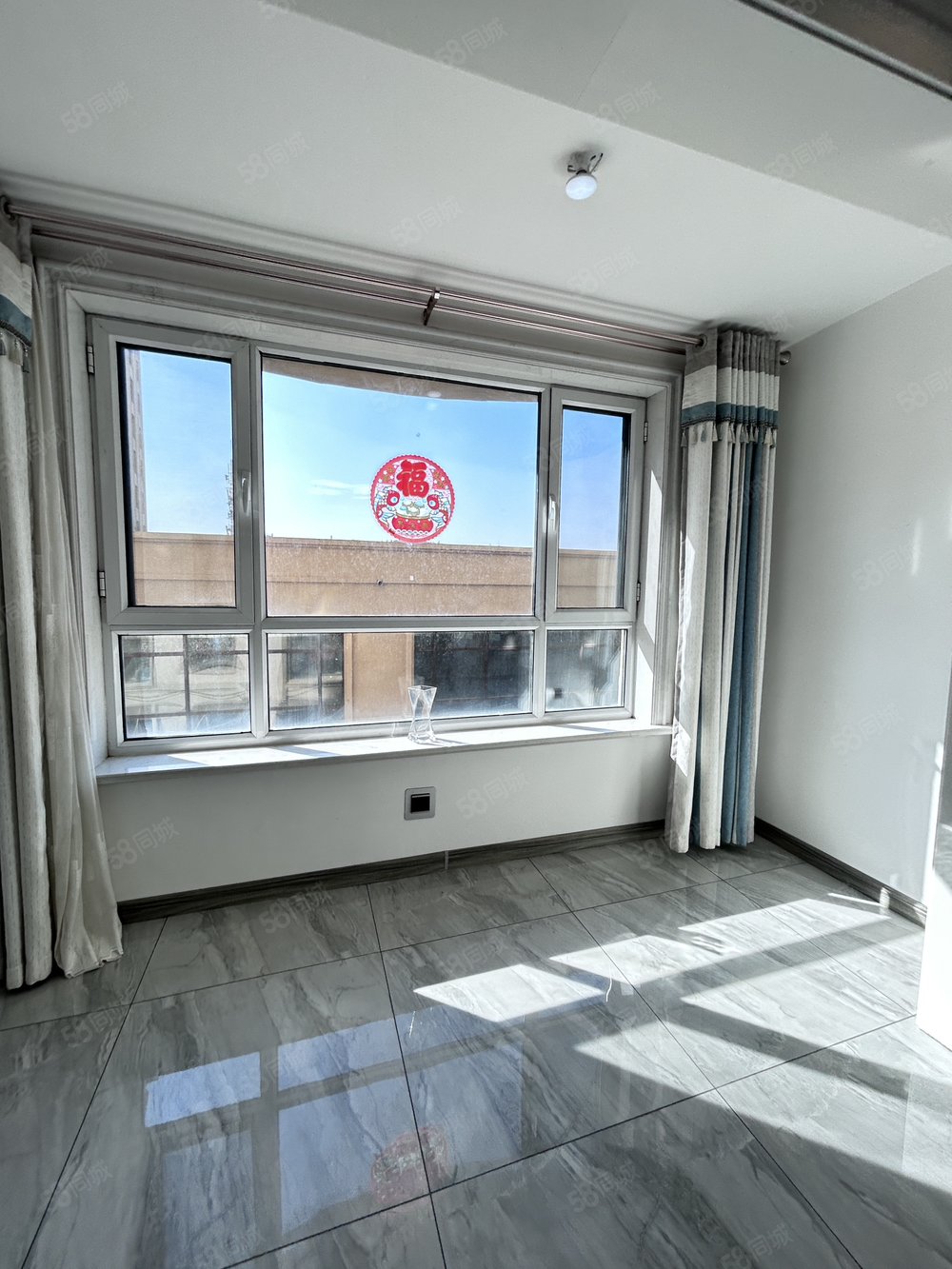 星河万源蓝湾2室1厅1卫108㎡南北44万