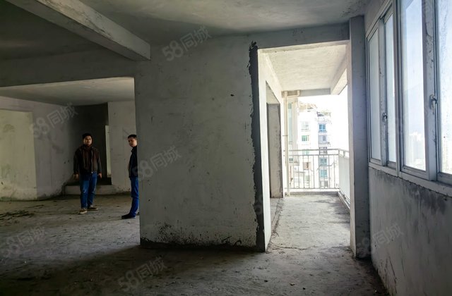 金溪水岸大厦4室2厅196㎡85万二手房图片