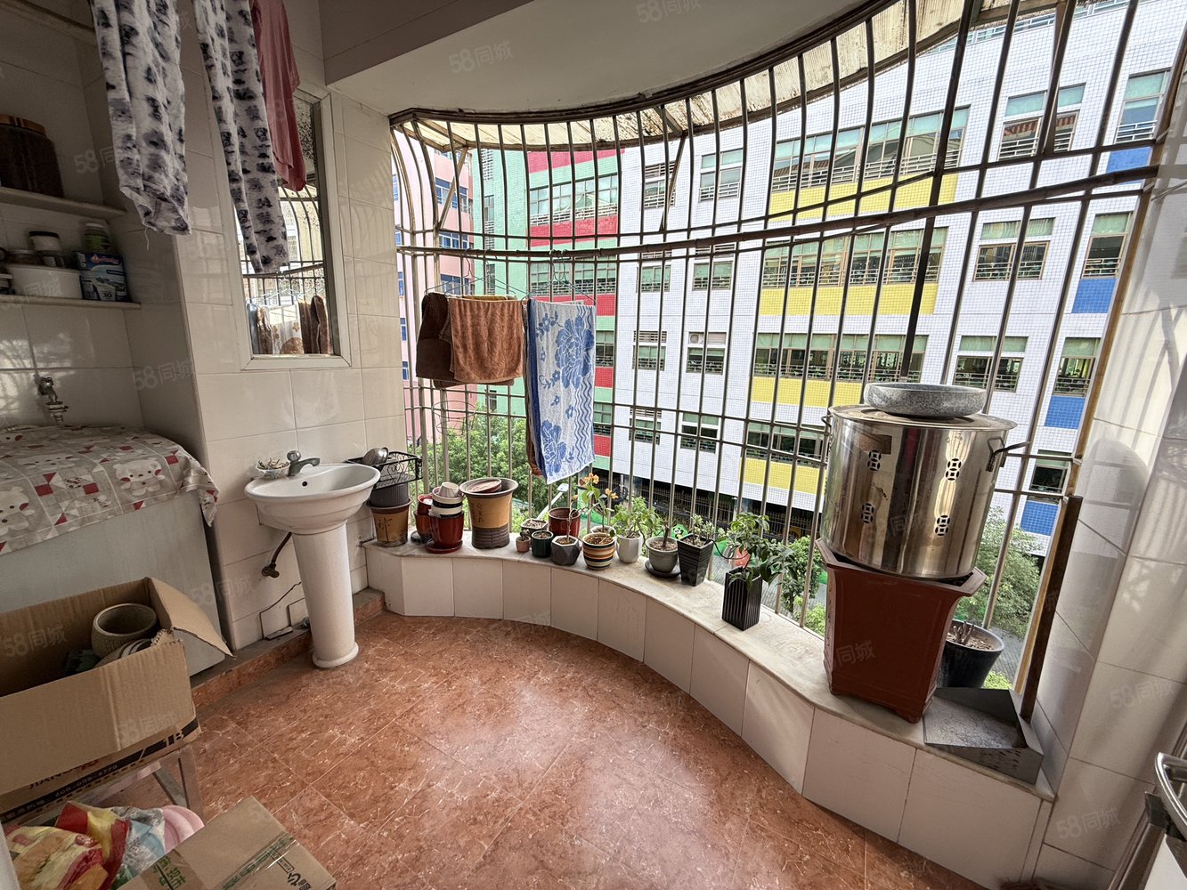 腾瑞万绿花园3室2厅2卫156㎡南北103万