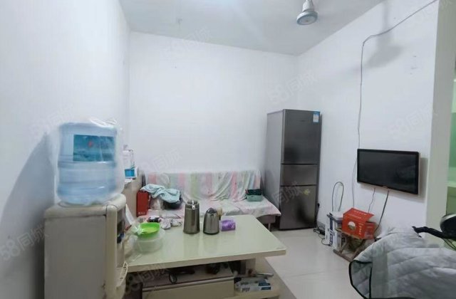 万达北邻 电梯房 怡香园 两室两厅 38万包过户