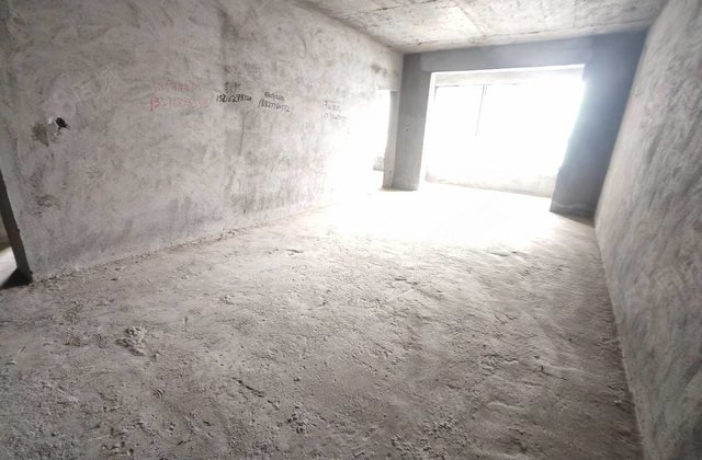 滨江首府(青原)3室2厅128㎡66万二手房图片