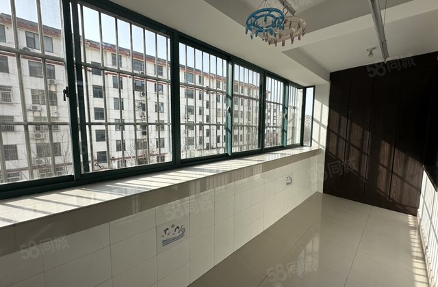 急售！东昌东  实验！地暖大三居！滨河花园！带储免大税！双卫