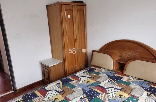 诚意出 金柱大学城(A区)  房东诚心卖送地下室