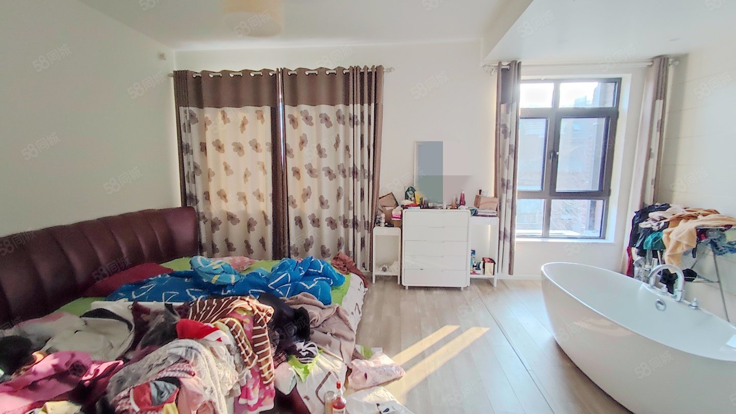 西山藝境6號院(別墅)4室1廳3衛(wèi)186.41㎡南北1200萬