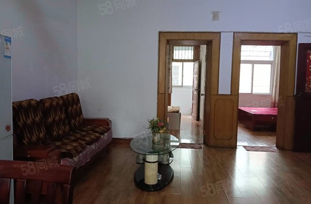 草城新村2室1厅80㎡40万二手房图片