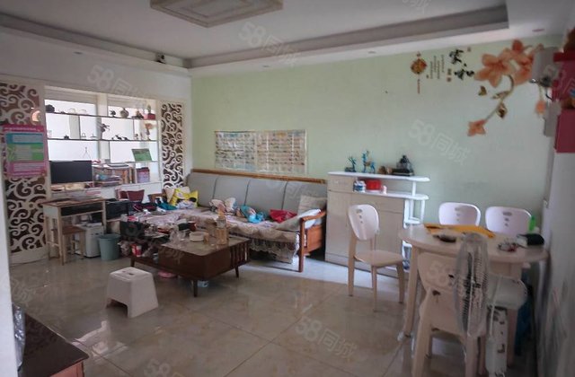 医疗配套成熟 楼层好 有电梯 精装可拎包入住 满二