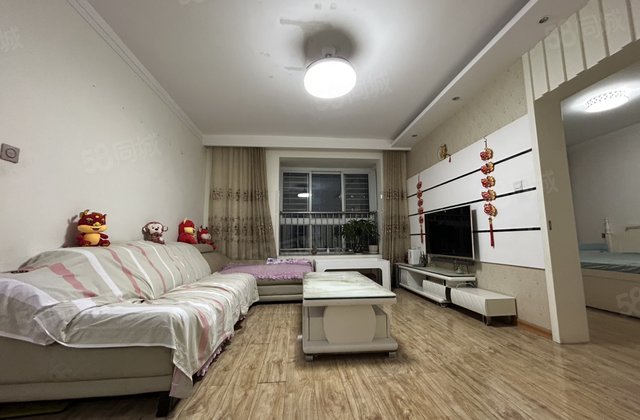 福源运动城3室1厅102㎡46万二手房图片