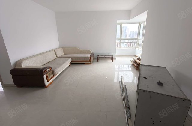 育光  ，四中。房子免大税，东边户。电梯房。高楼层视野宽阔。